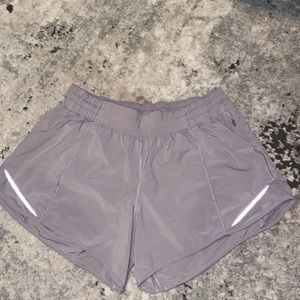 Lulu light purple/gray shorts
